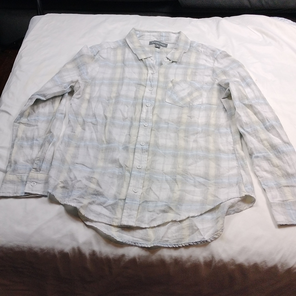 Alexander Jordan women's medium long sleeved button down top